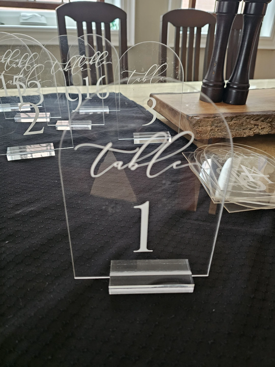 High quality Wedding - Clear Acrylic Table Numbers with Stands