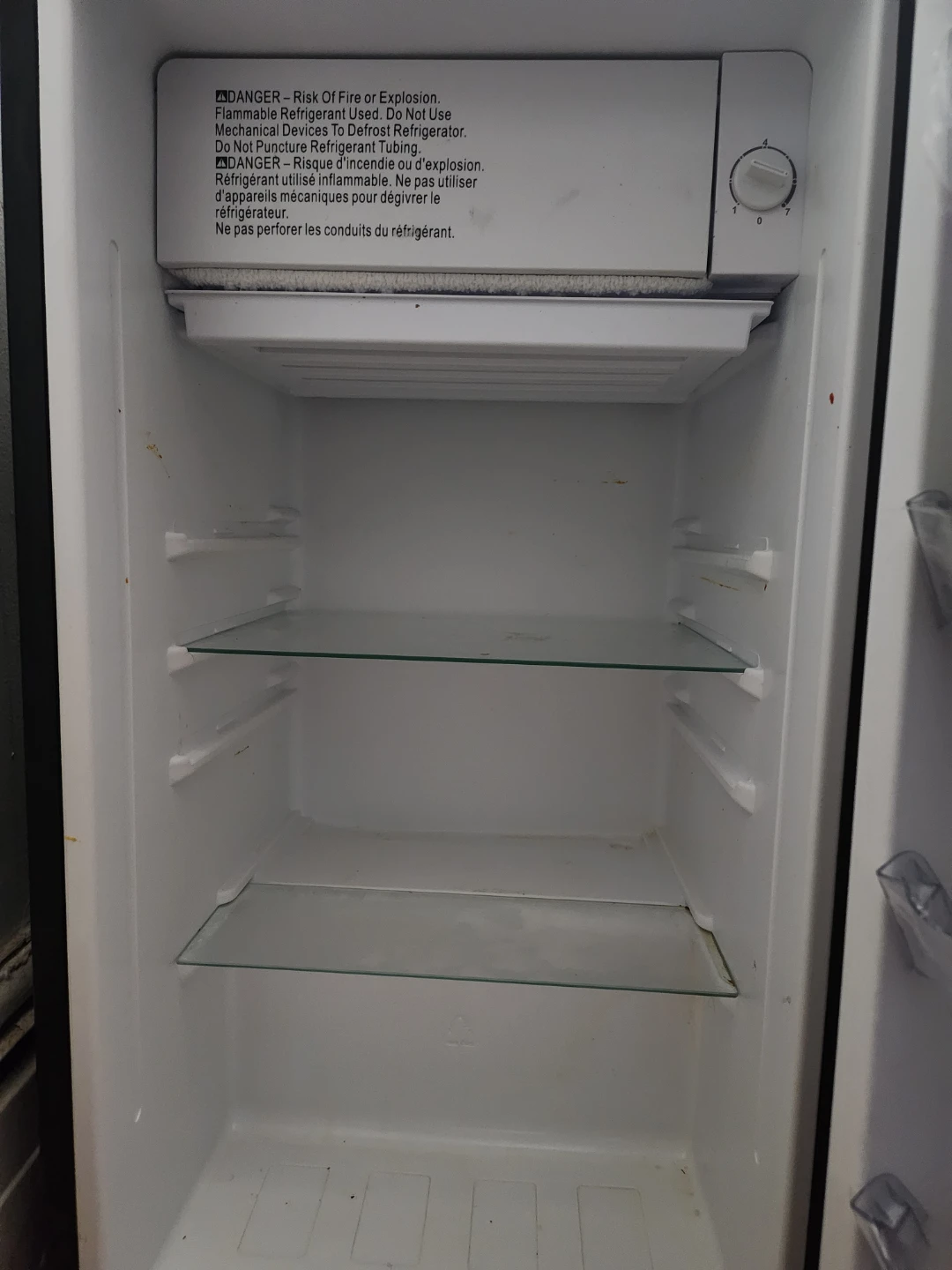 Hamilton Beach Mini Fridge - photo 2
