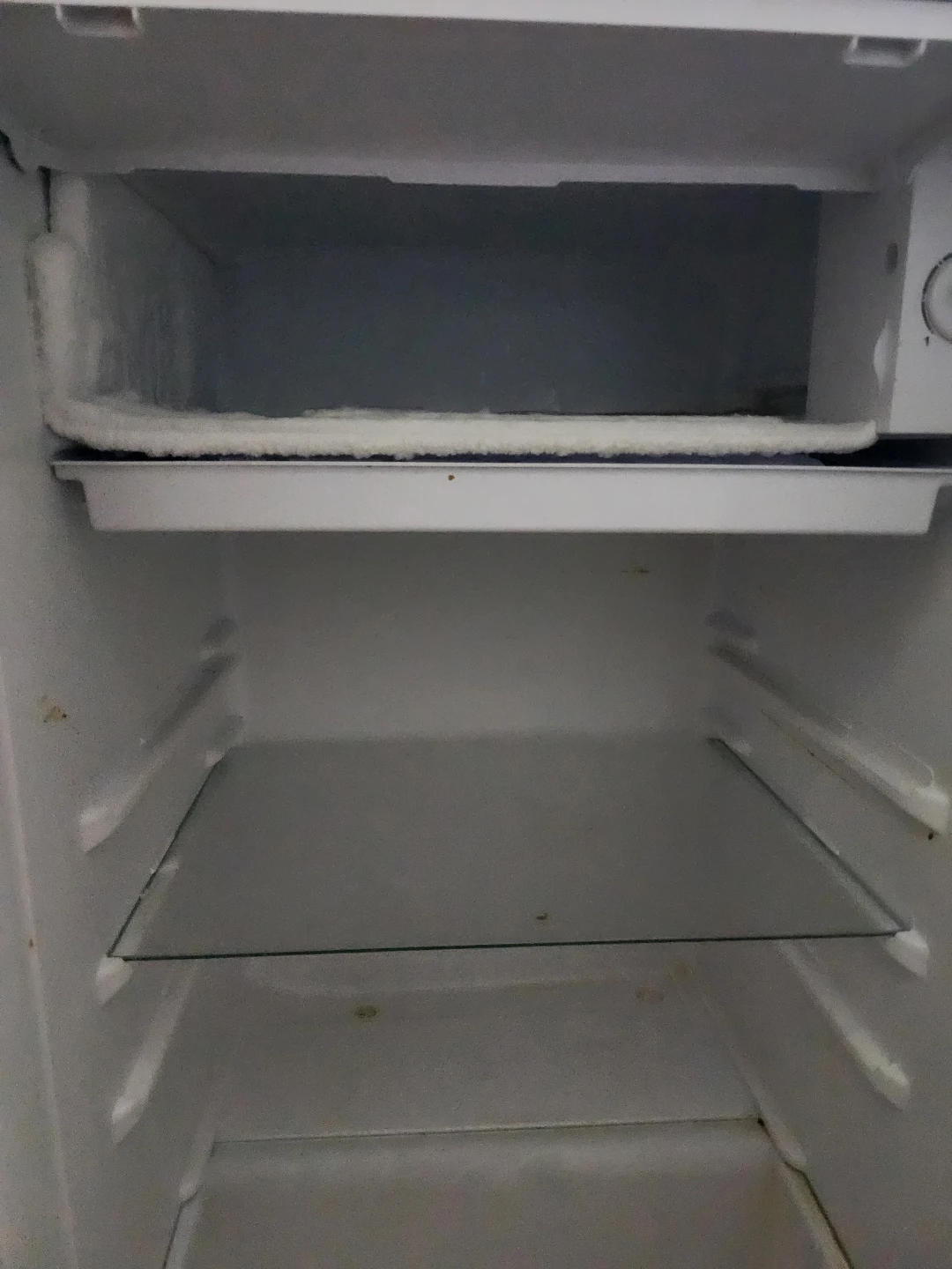 Hamilton Beach Mini Fridge - photo 3