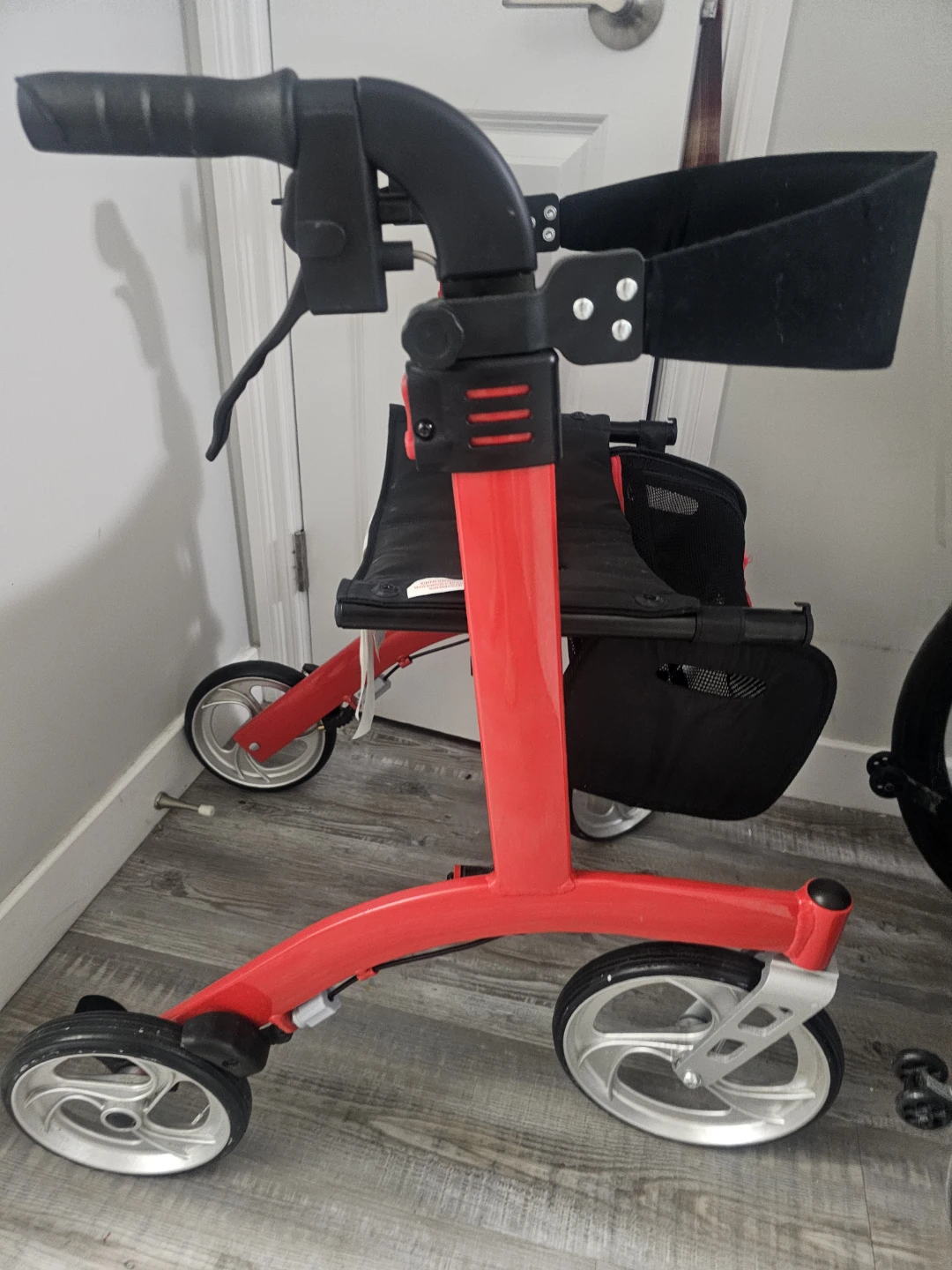 4 wheel walker this is extra