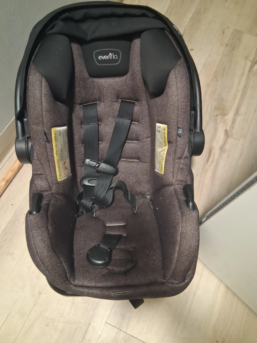 Evenflo Infant Car Seat - photo 2
