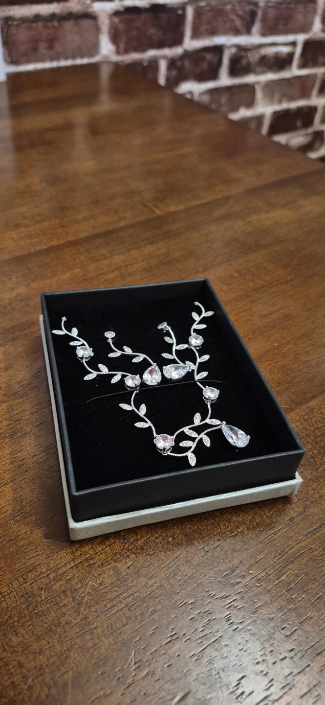 Harry Mason Necklace and Earring Set - photo 4