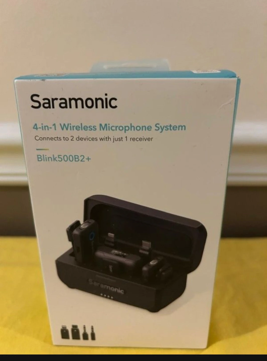 Saramonic Blink500B2+ 4-in-1 Wireless Microphone System