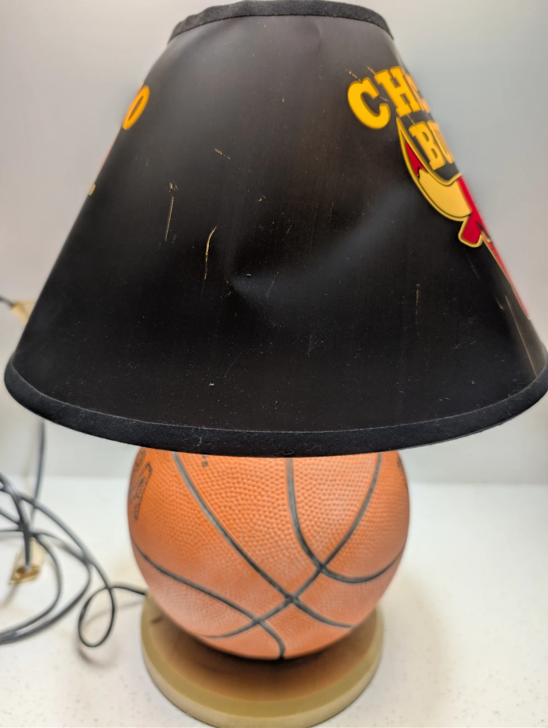 Vintage 90's Spalding NBA Chicago Bulls Basketball Lamp - photo 3