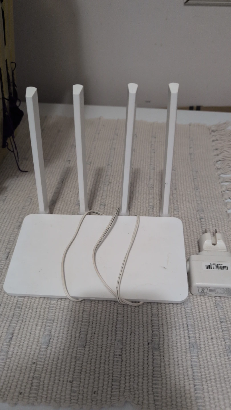 White Xiaomi Mi Router 4A