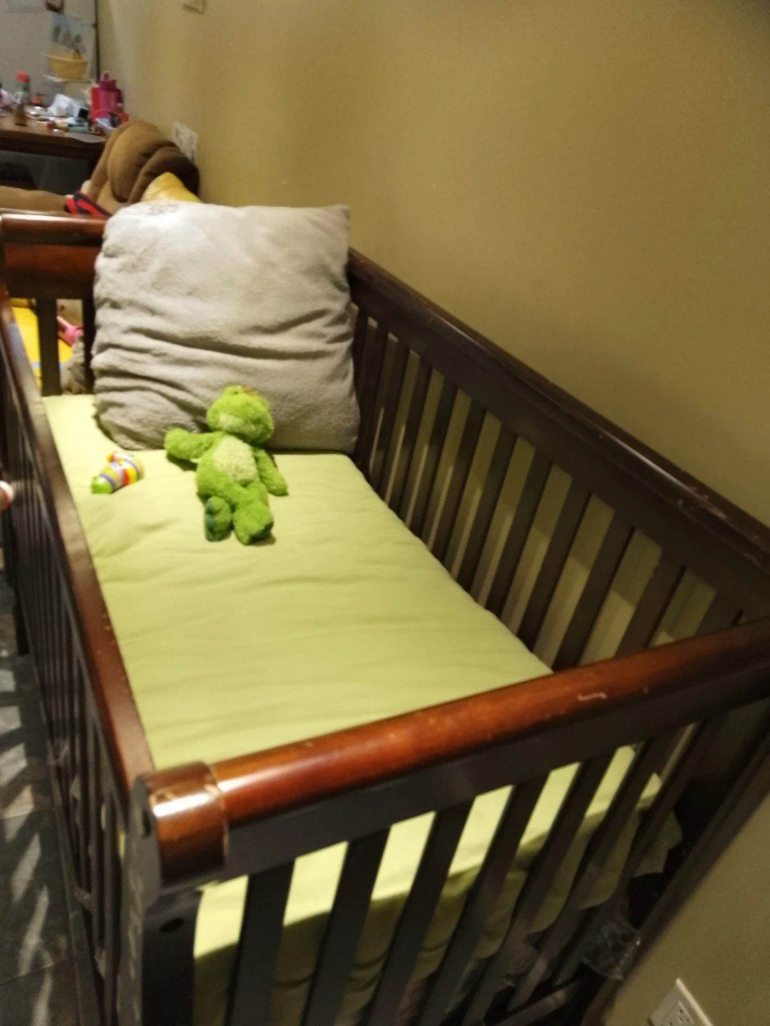 Wooden Baby Crib with Mattress - photo 4