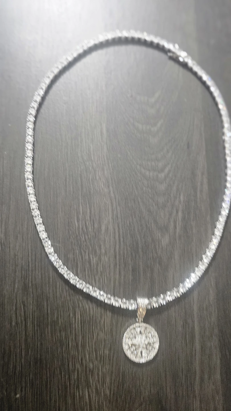 Moissanite pendant and pointer necklace - photo 2