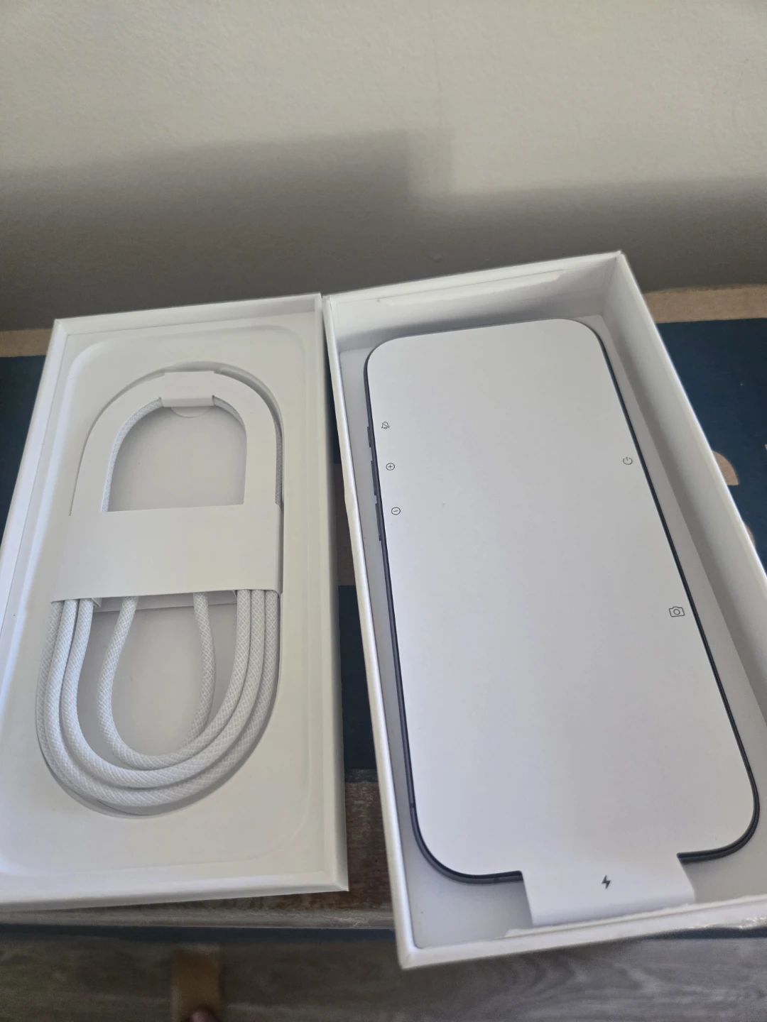 Apple iPhone 17 black new in box - photo 2
