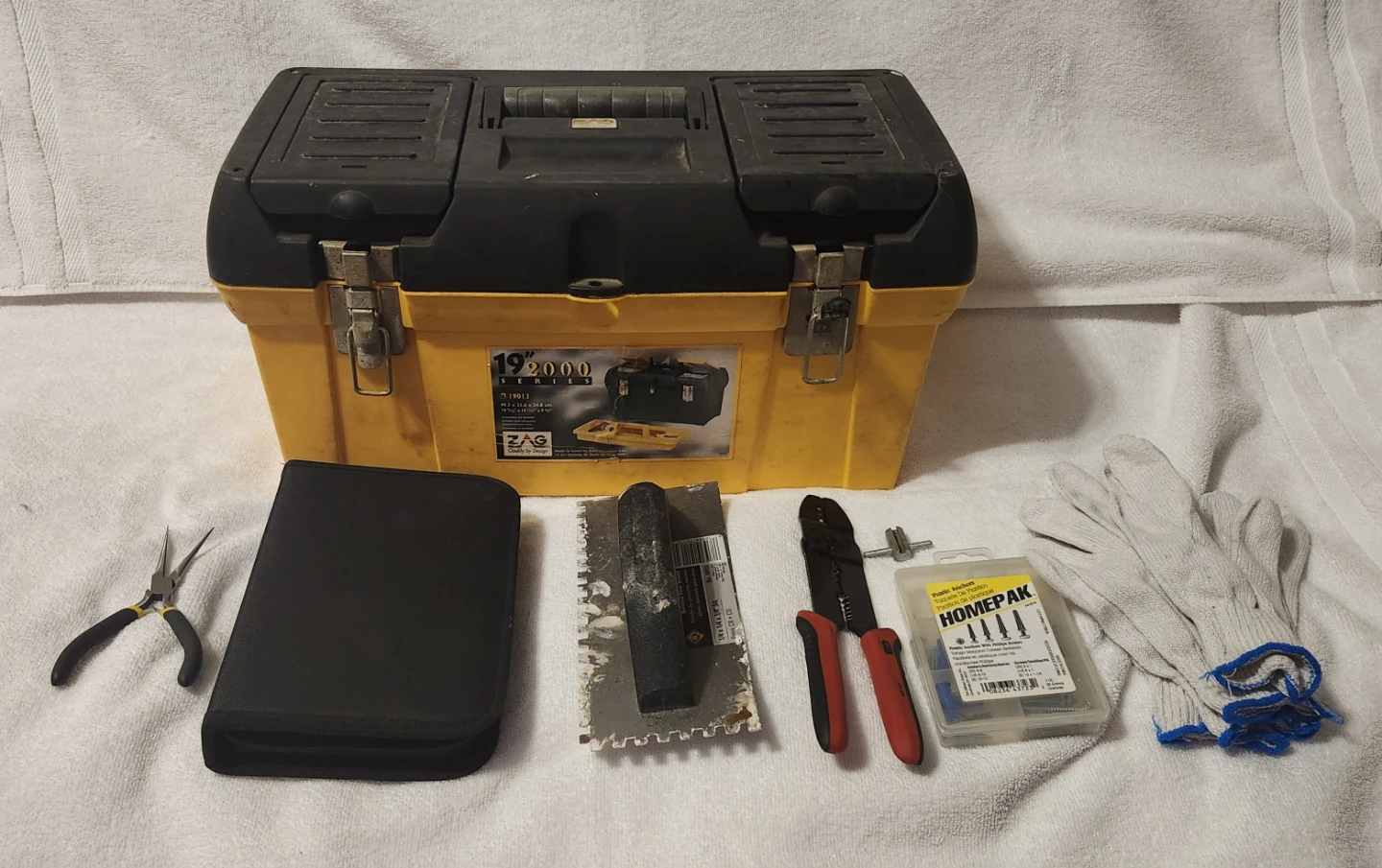 19" Tool Box 5 piece door hinge adjustment tool GB wire Stripper