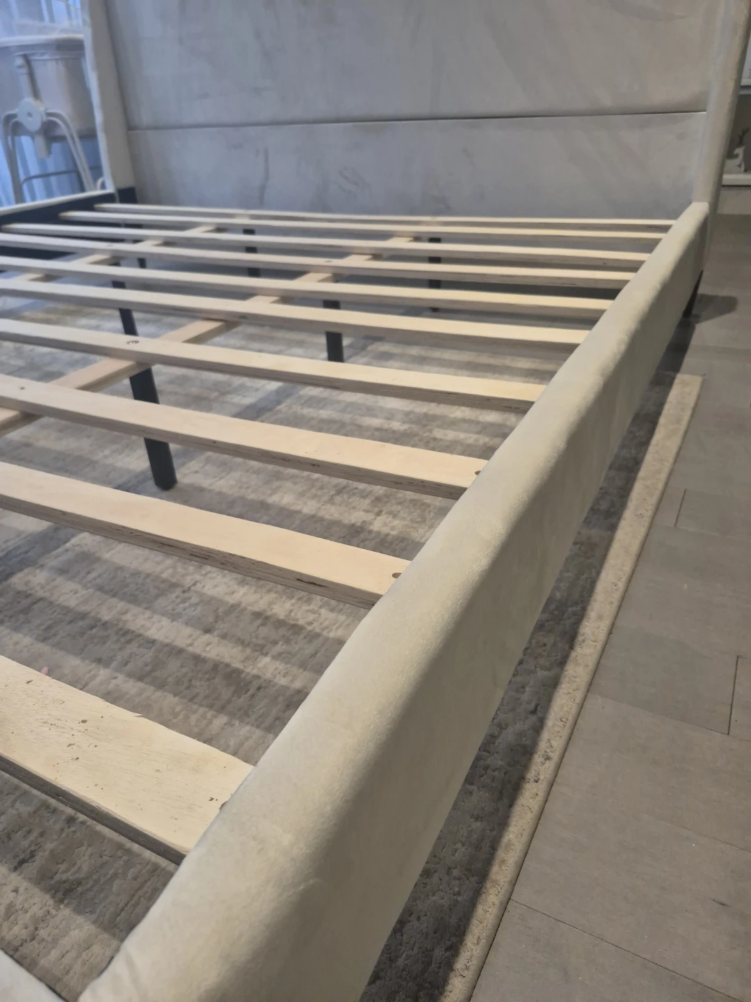 ✨ MODERN UPHOLSTERED PLATFORM BED FRAME – NEW ✨ - photo 2