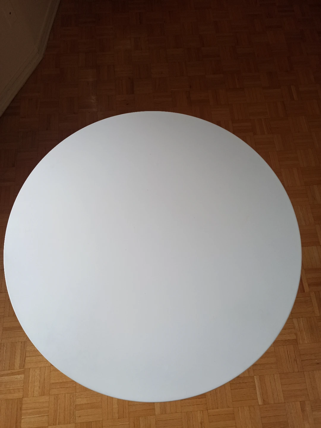 White Round Dining Table - photo 2