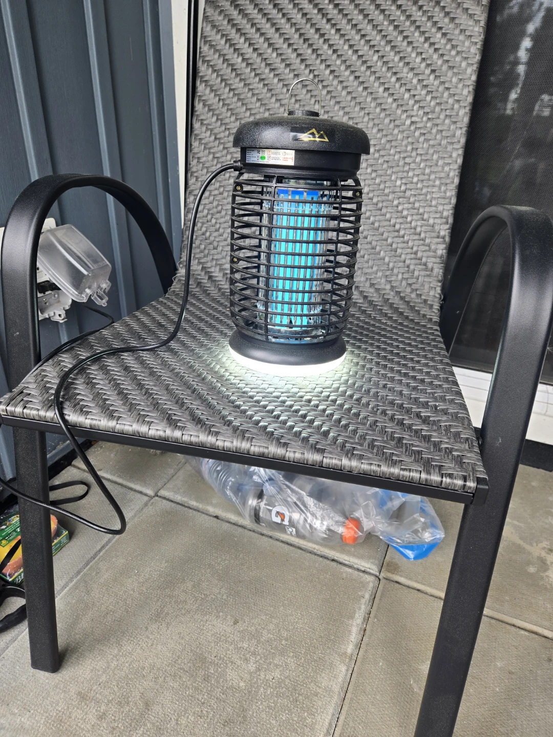 Endbug 2-in-1 Bug Zapper with LED Light - photo 2