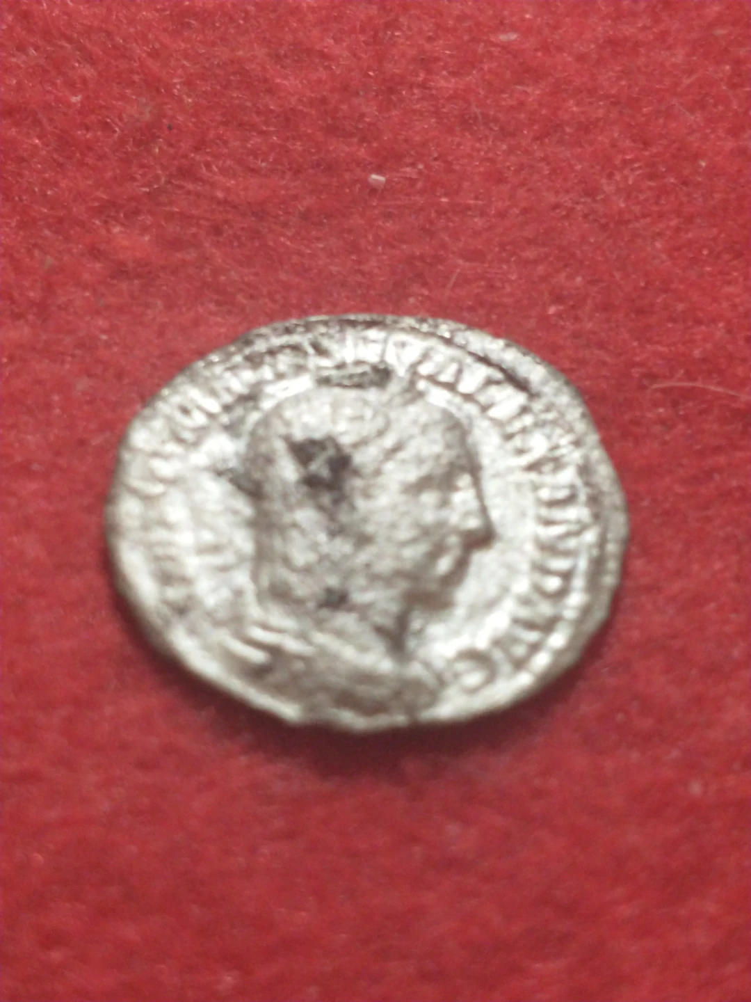 Ancient Roman Empire silver denar c. 3rd-4th century AD Valens? - photo 2