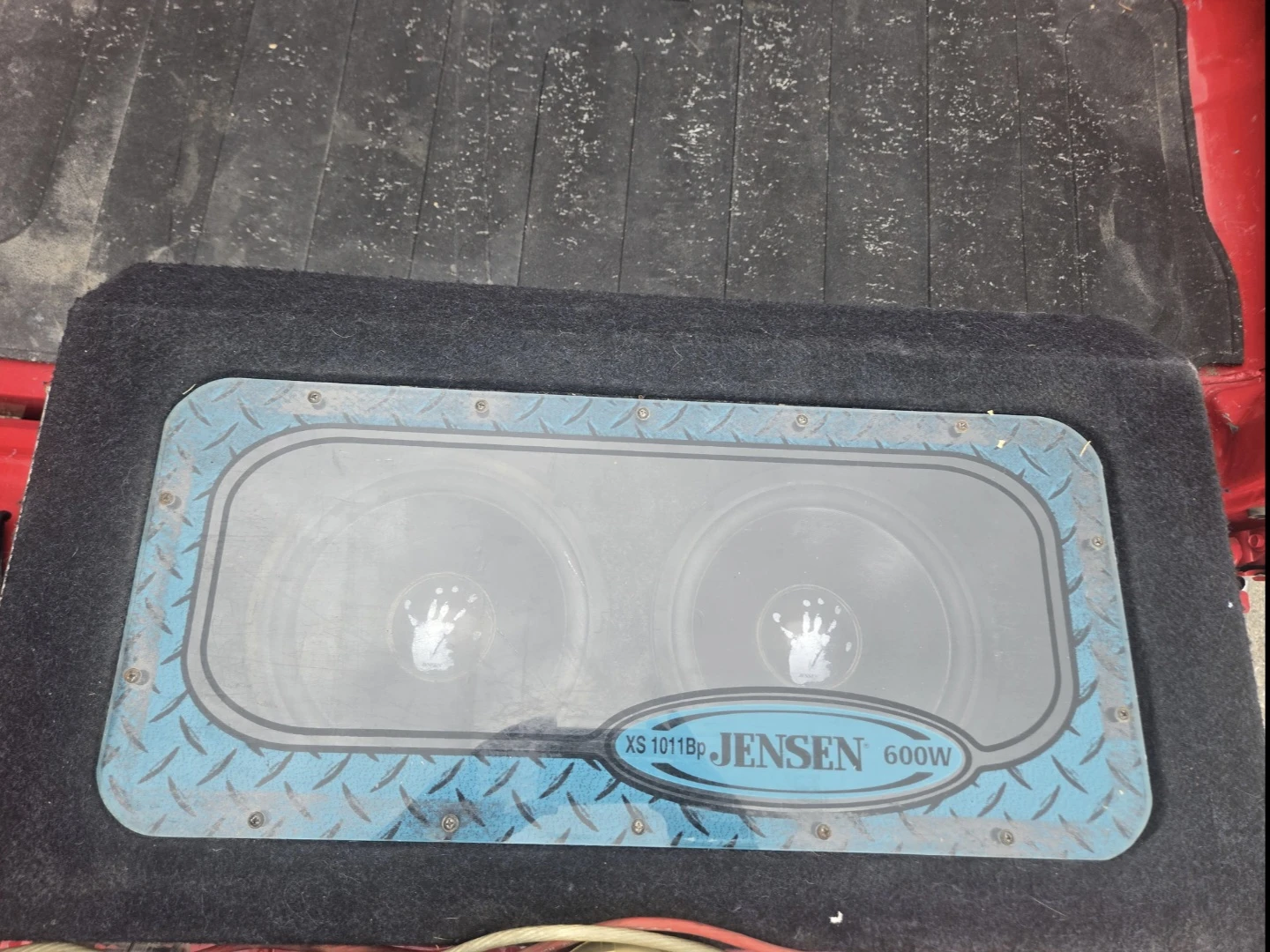 1990s Jensen Band Pass Subs with Amp - photo 2