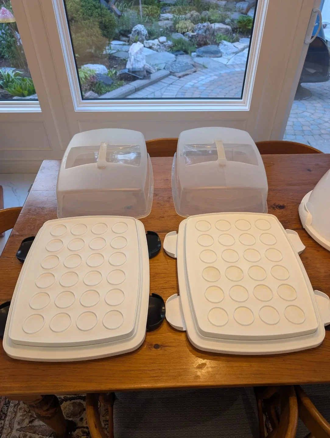 Wilton Stackable Cupcake Carriers and Cake Carrier - photo 4
