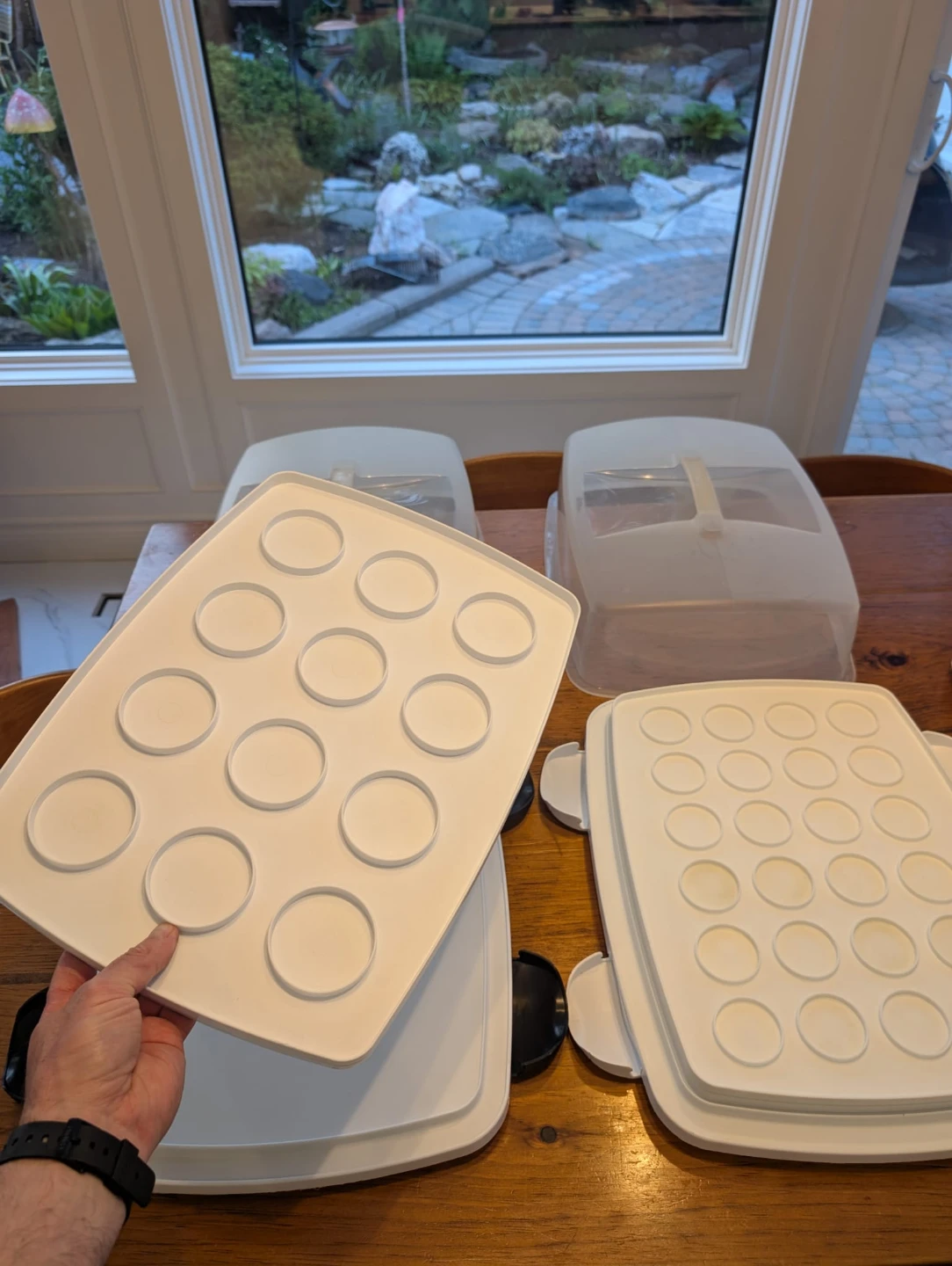 Wilton Stackable Cupcake Carriers and Cake Carrier - photo 5