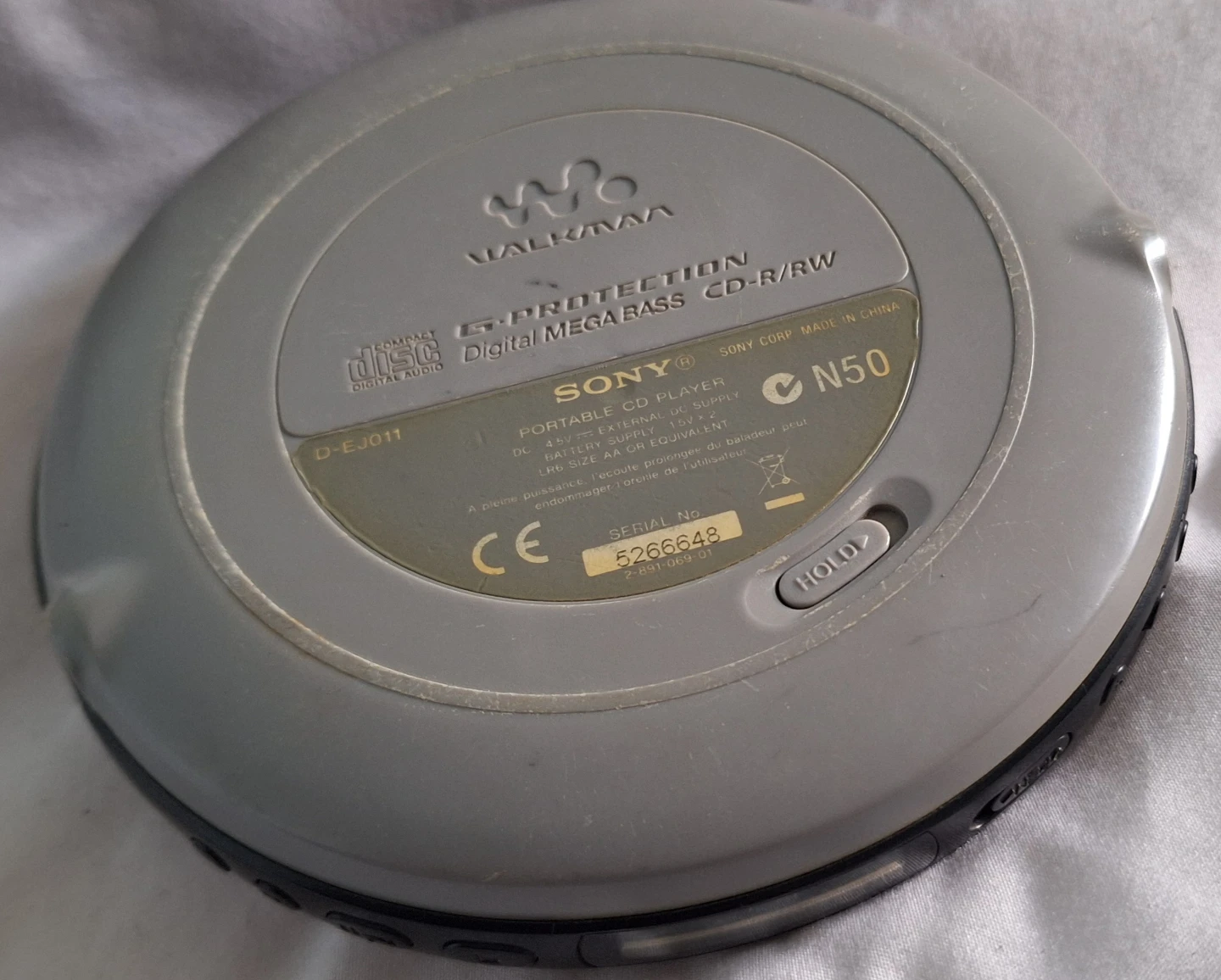 Sony Walkman CD Player D-EJ011 G-Protection Mega Bass - photo 2