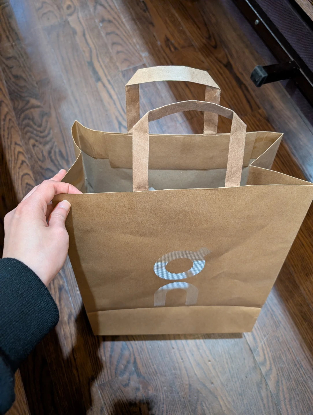 On Cloud Empty Shoe Box and Paper Bag for storage and resellers - photo 2