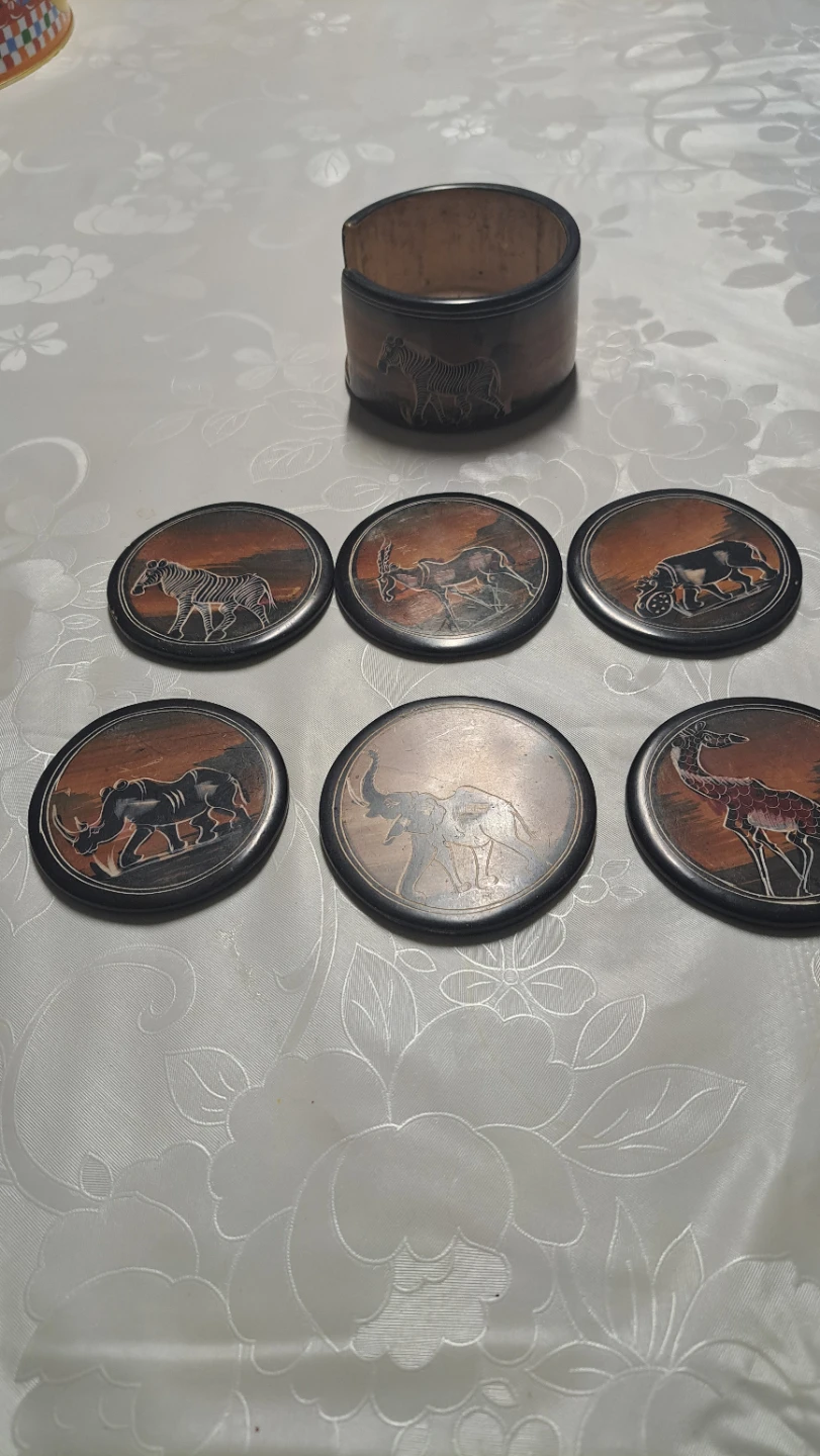 Set of 6 African Animal Carved Coasters with Holder - photo 2