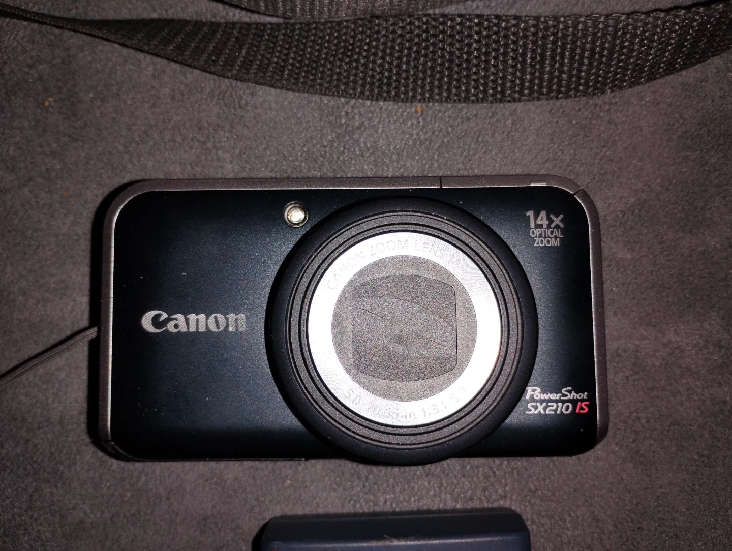 Canon PowerShot SX210 IS Digital Camera with 14x Optical Zoom - photo 2