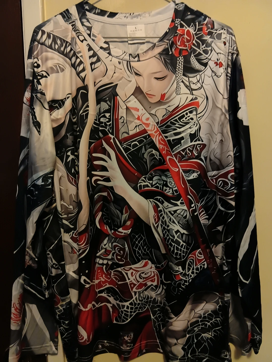 Long Sleeve Geisha Print T-Shirt - Size L brand new - photo 2
