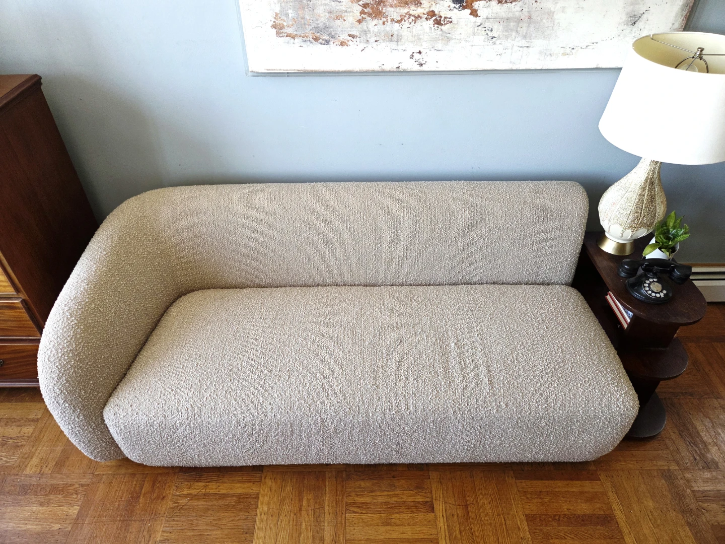 Brand new "Faye" beige bouclè fabric sofa - photo 4