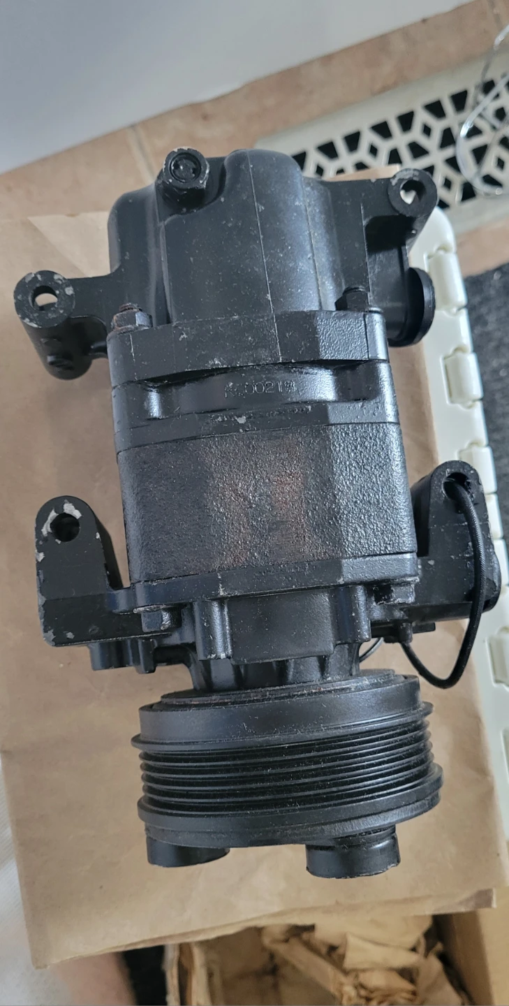 Remanufactured AC Compressor - photo 3