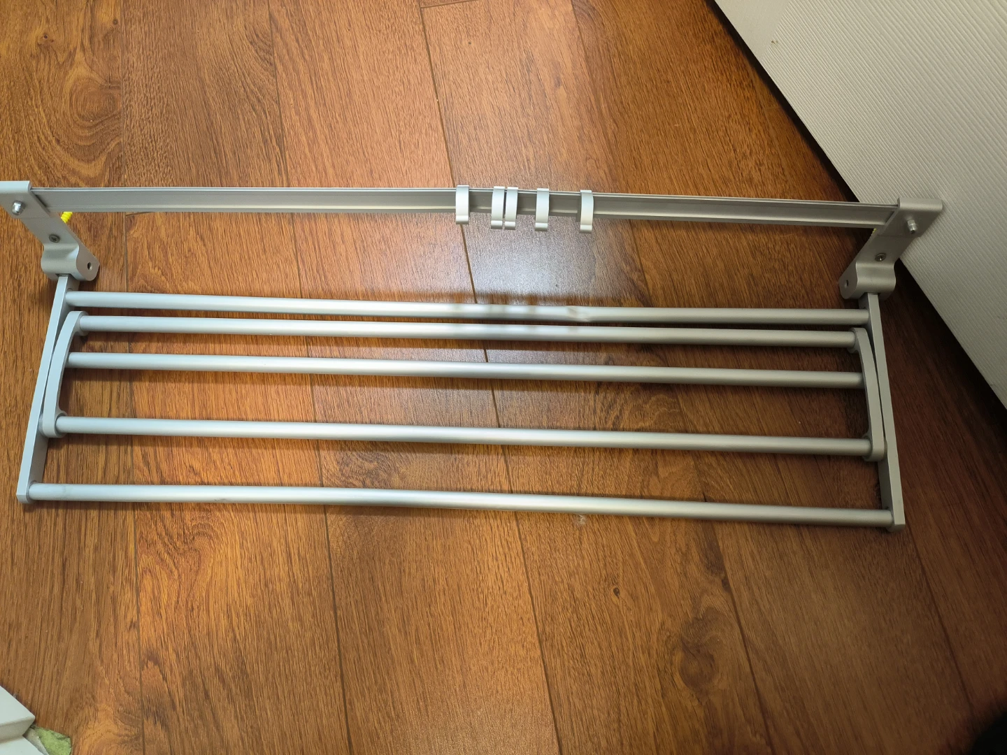 Silver Metal Towel Rack - photo 3