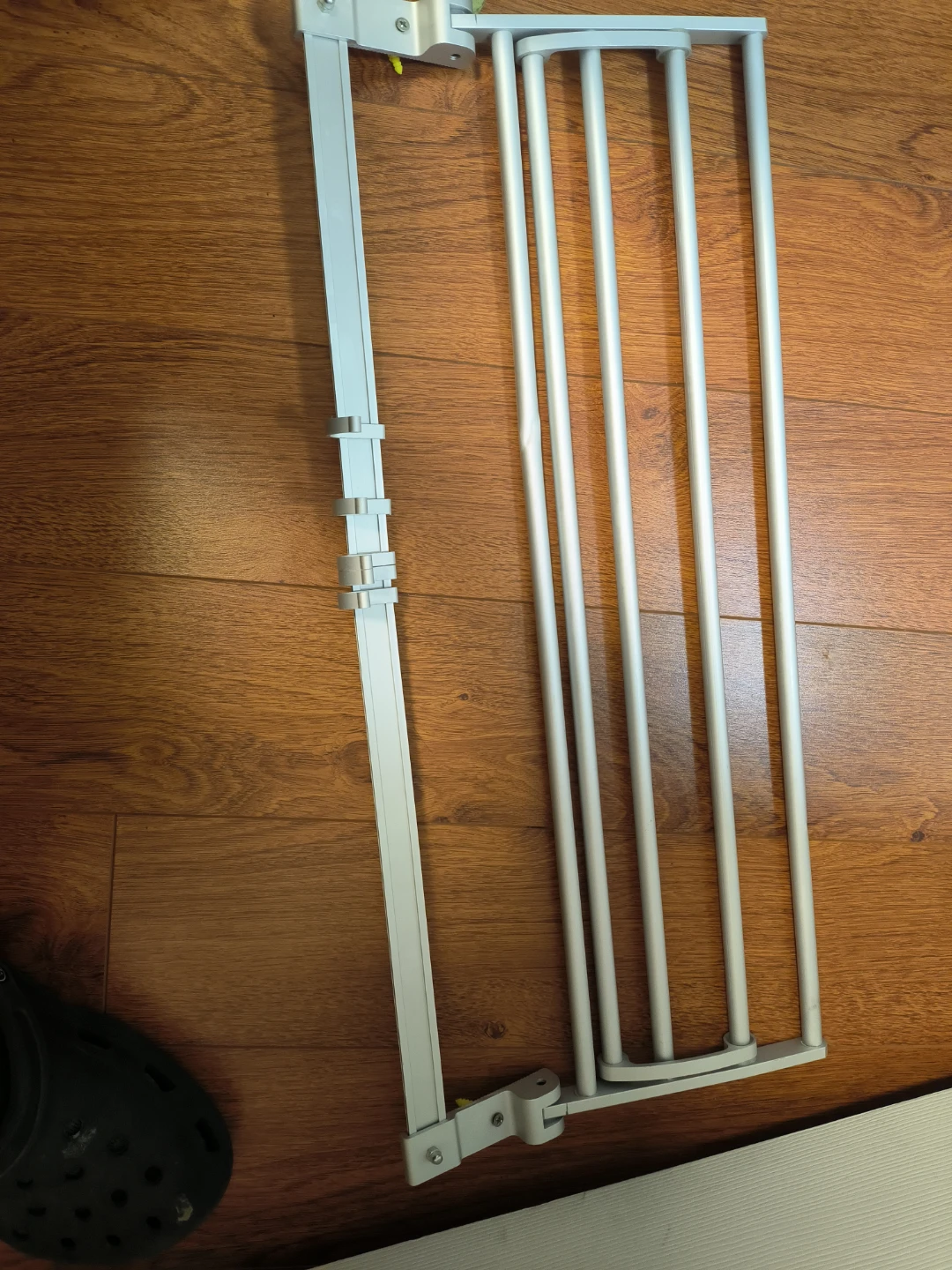Silver Metal Towel Rack - photo 4