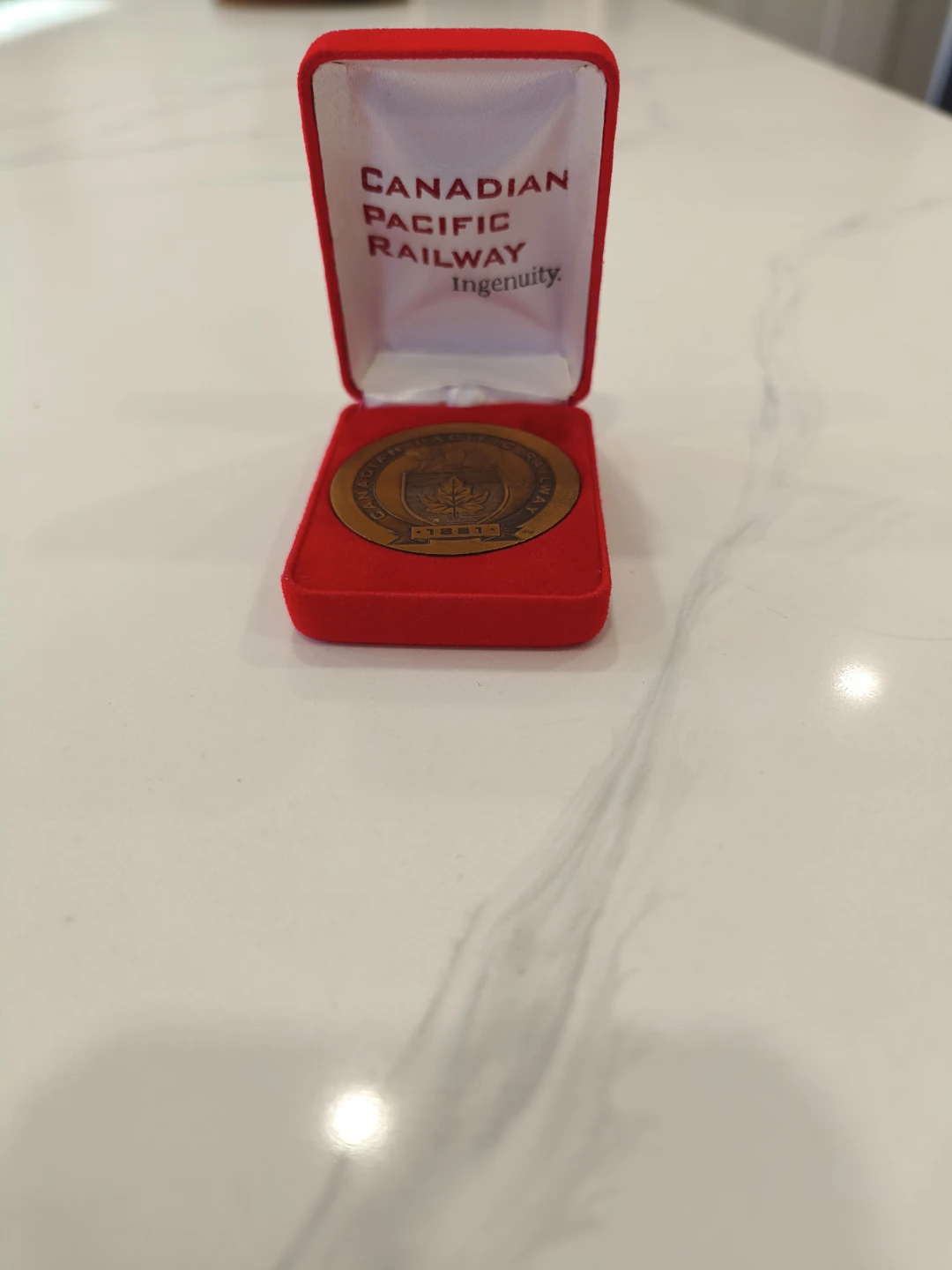 Canadian Pacific Railway Commemorative Coin 2001 - photo 3