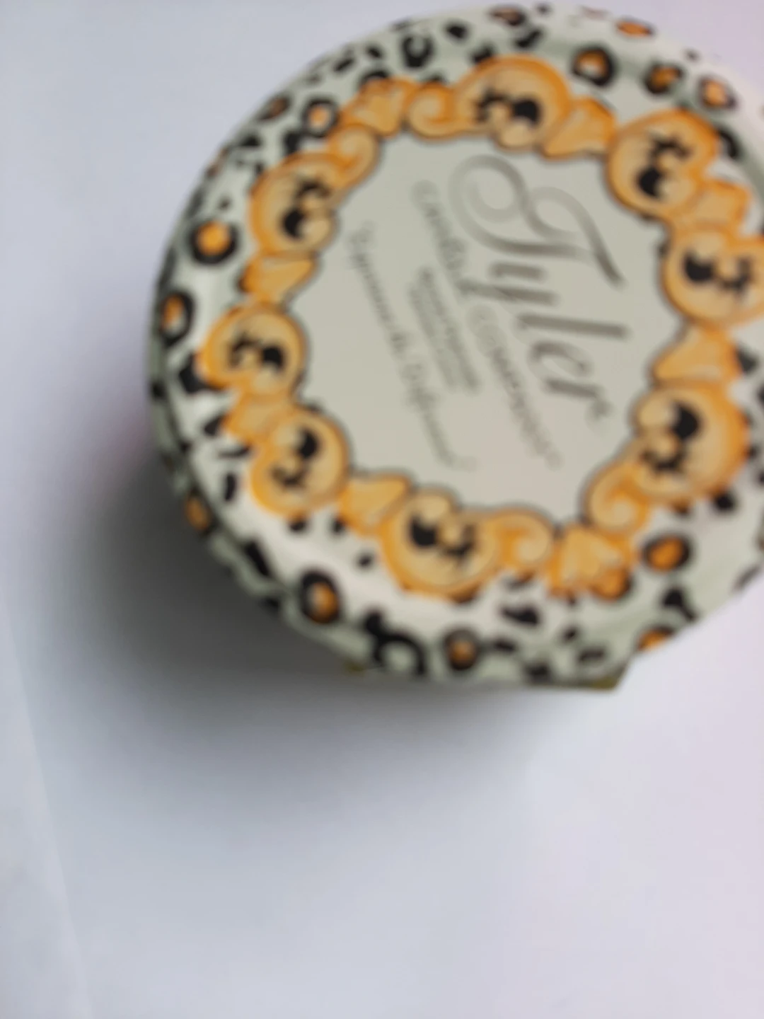 Tyler Candle Company "Experience the Difference" Perfumed Candle - photo 3