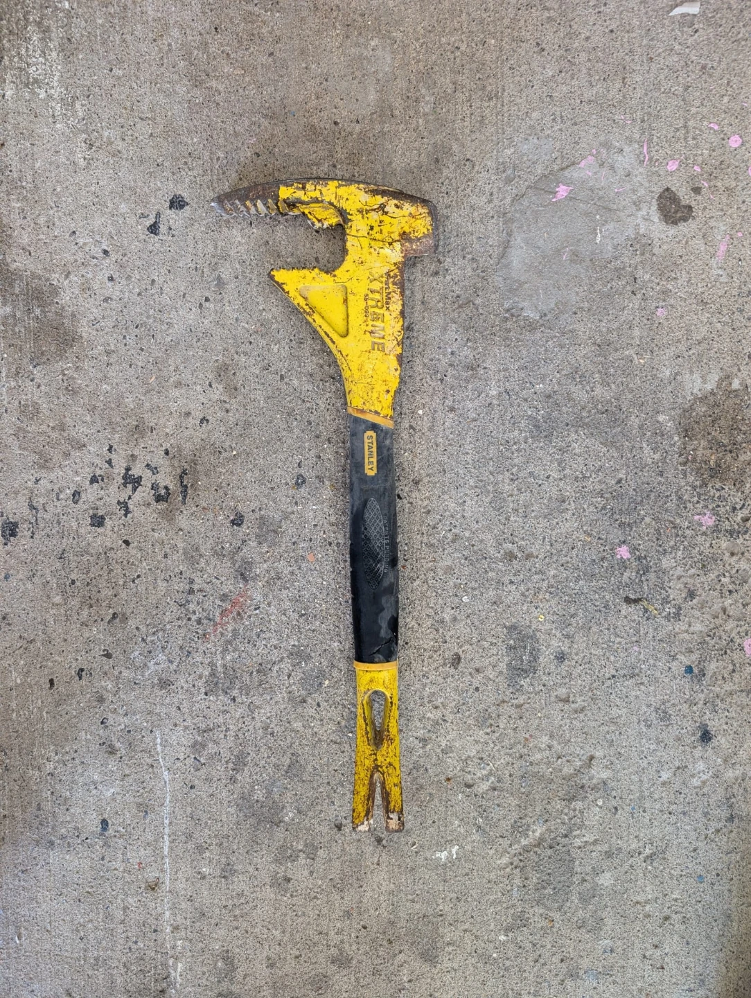 Stanley Yellow "Xtreme" Demolition Tool Utility Bar