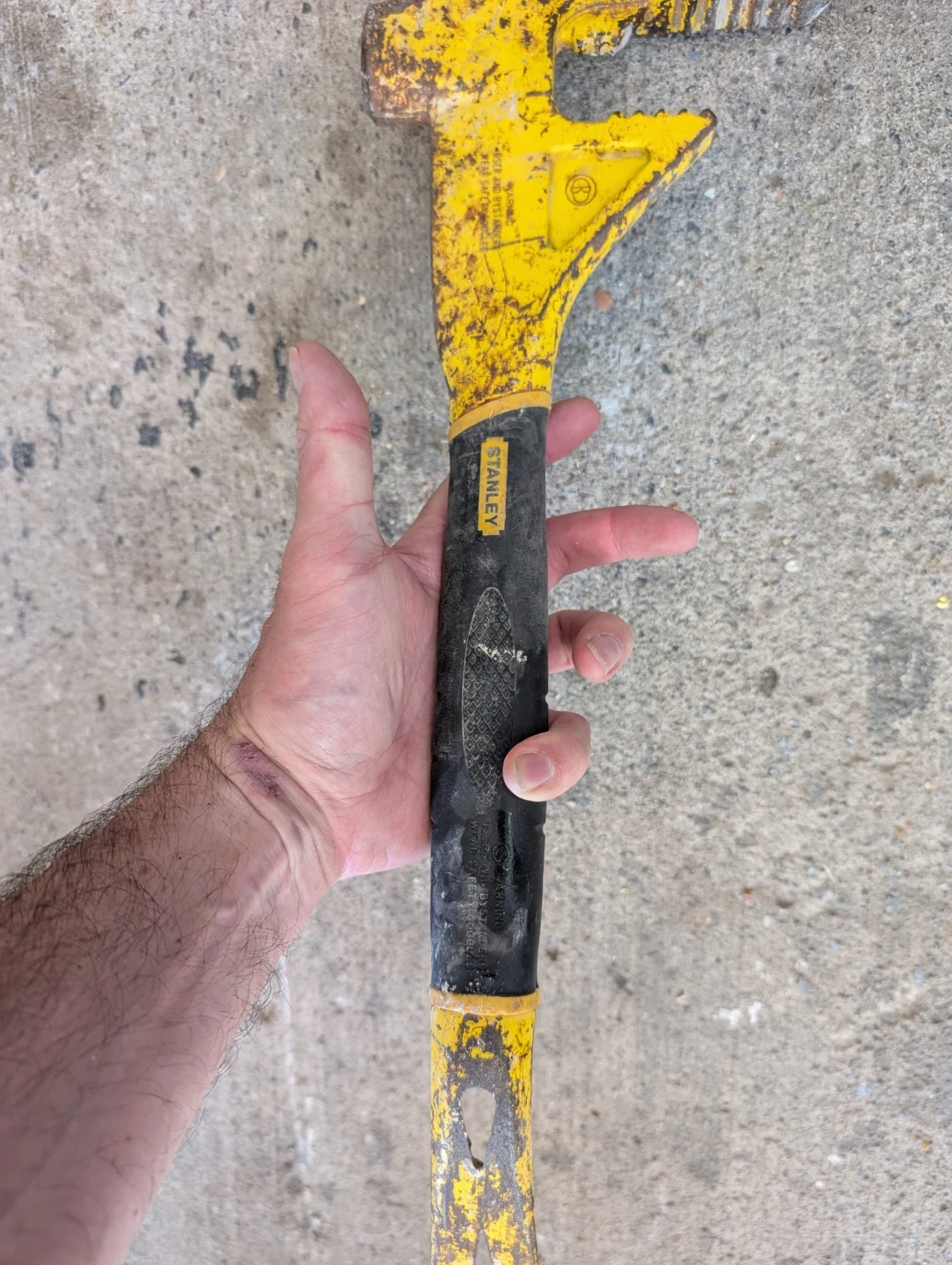 Stanley Yellow "Xtreme" Demolition Tool Utility Bar - photo 2