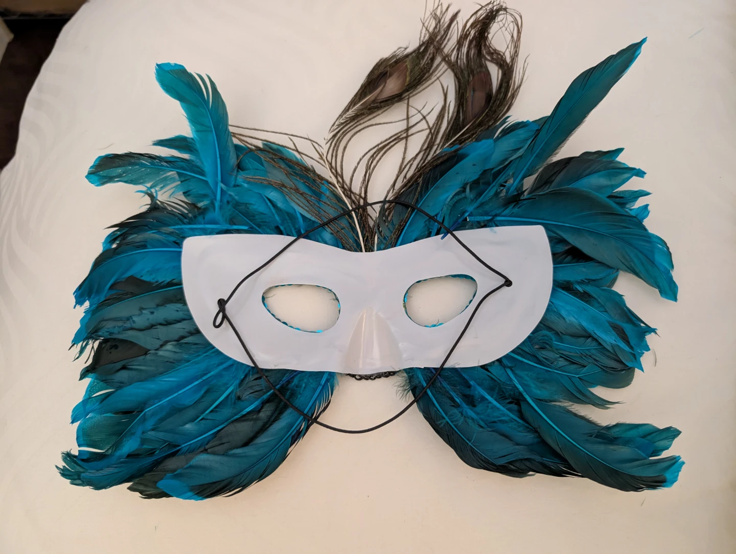 Peacock Masquerade Mask - photo 2