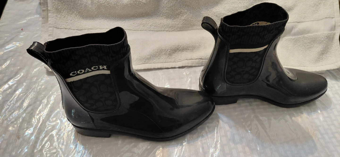 Coach Black Glossy Ankle Rain Boots - photo 2