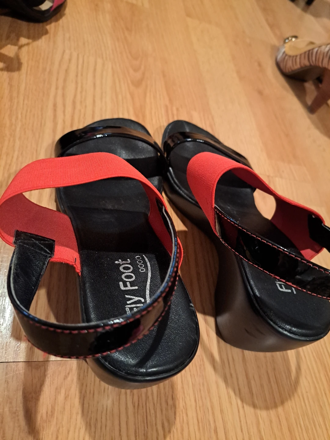 Natural Soul Elastic Strappy Wedge Sandals
