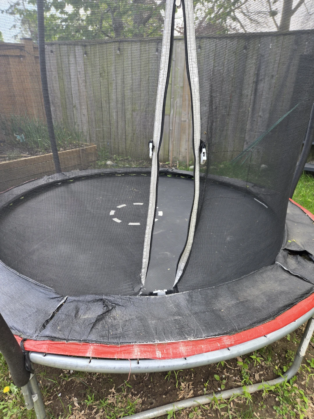 8' Kids Trampoline with Safety Net - photo 2