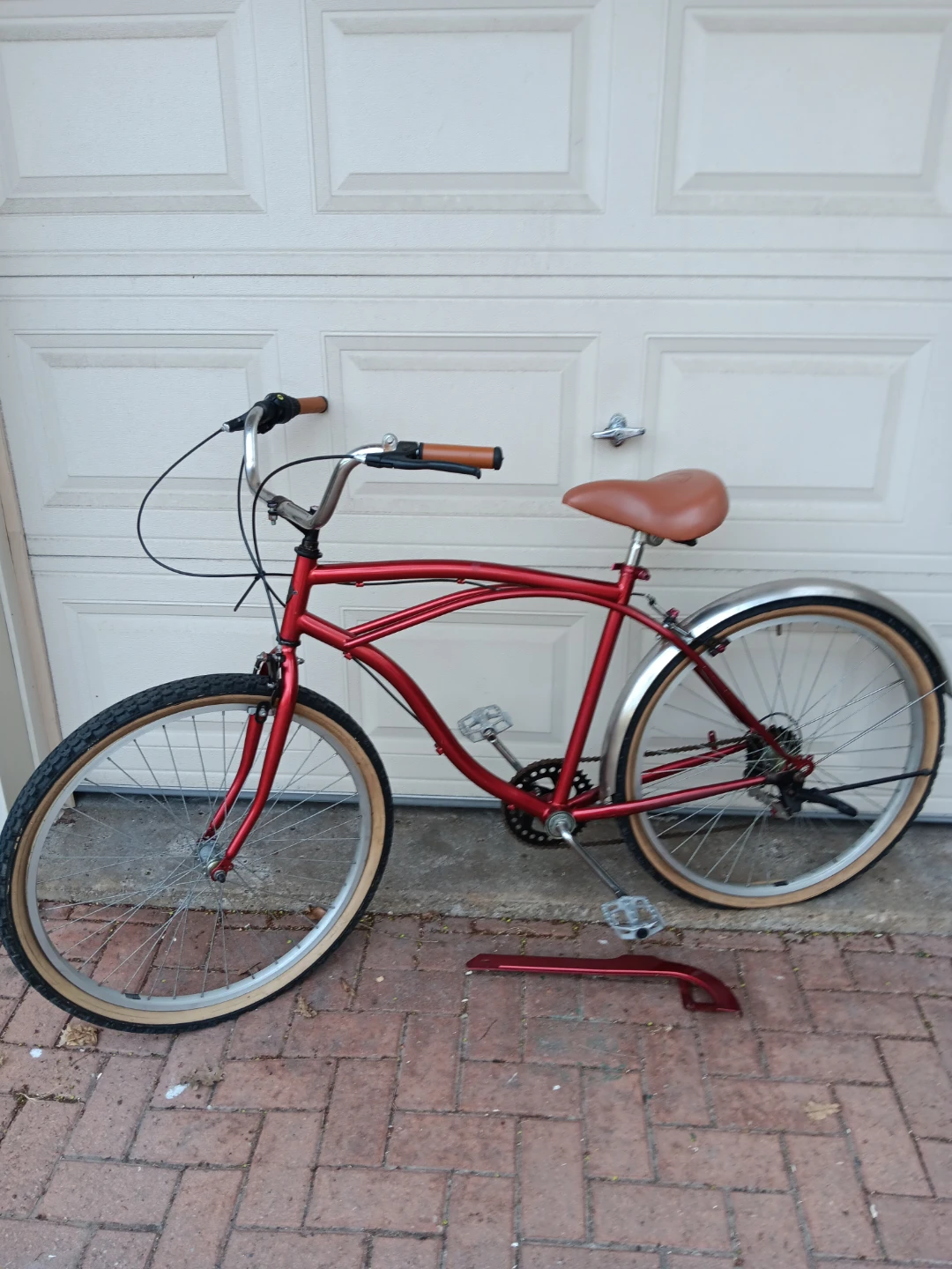 Red Boulevard 49 Cruiser Bicycle