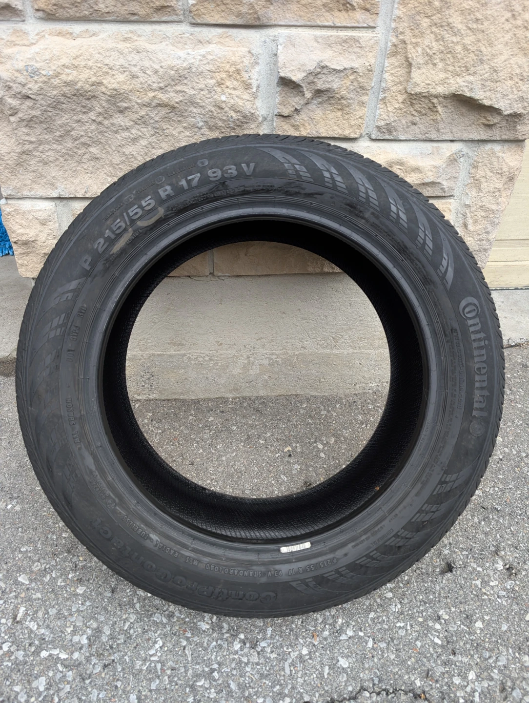 Continental ContiContact Tire P215/55 R17 93V
