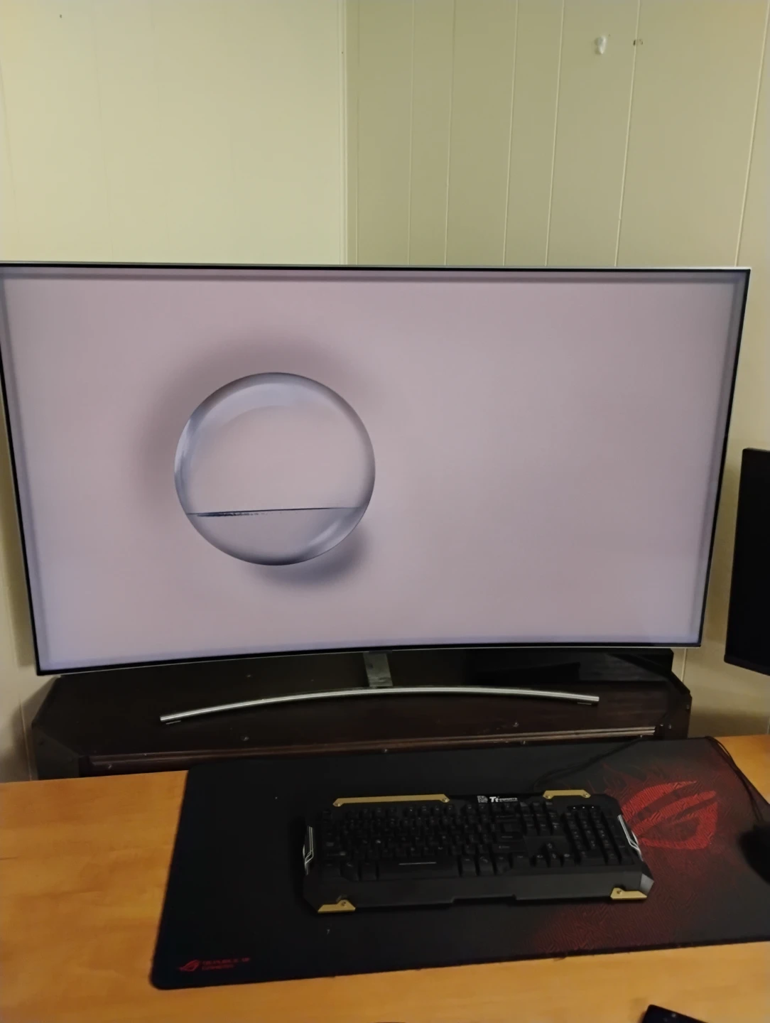 Samsung QN55Q7C Curved 55-inch QLED 4K TV - photo 2
