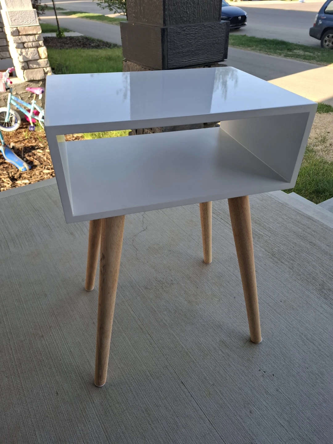 White Accent Side Table with Wooden Legs