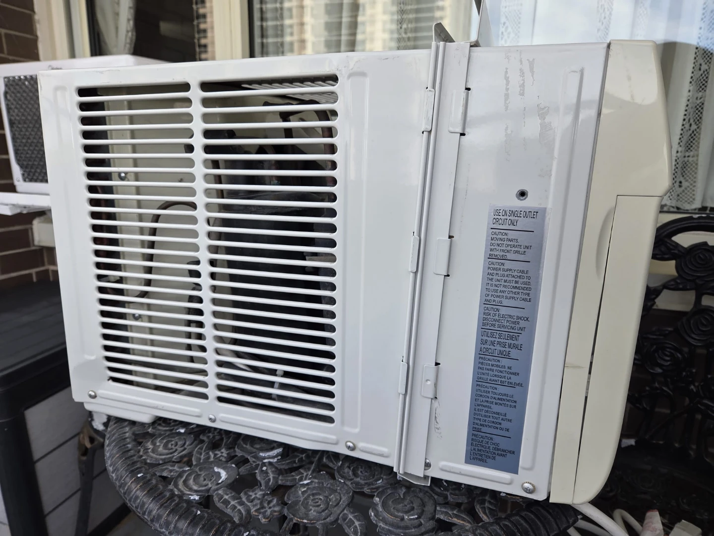 Danby 10,000 BTU Room Air Conditioner - photo 3