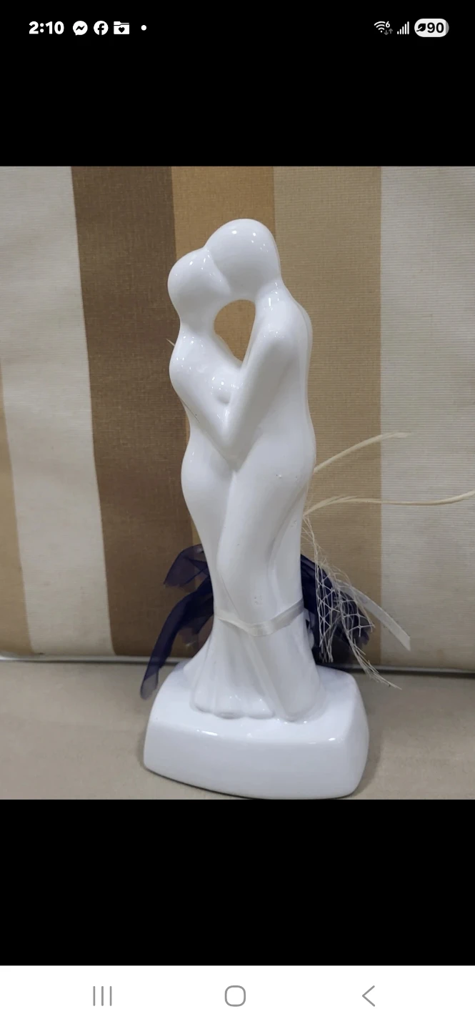 Elegant Vintage Ceramic Couple Figurine.11-inch tall - photo 2