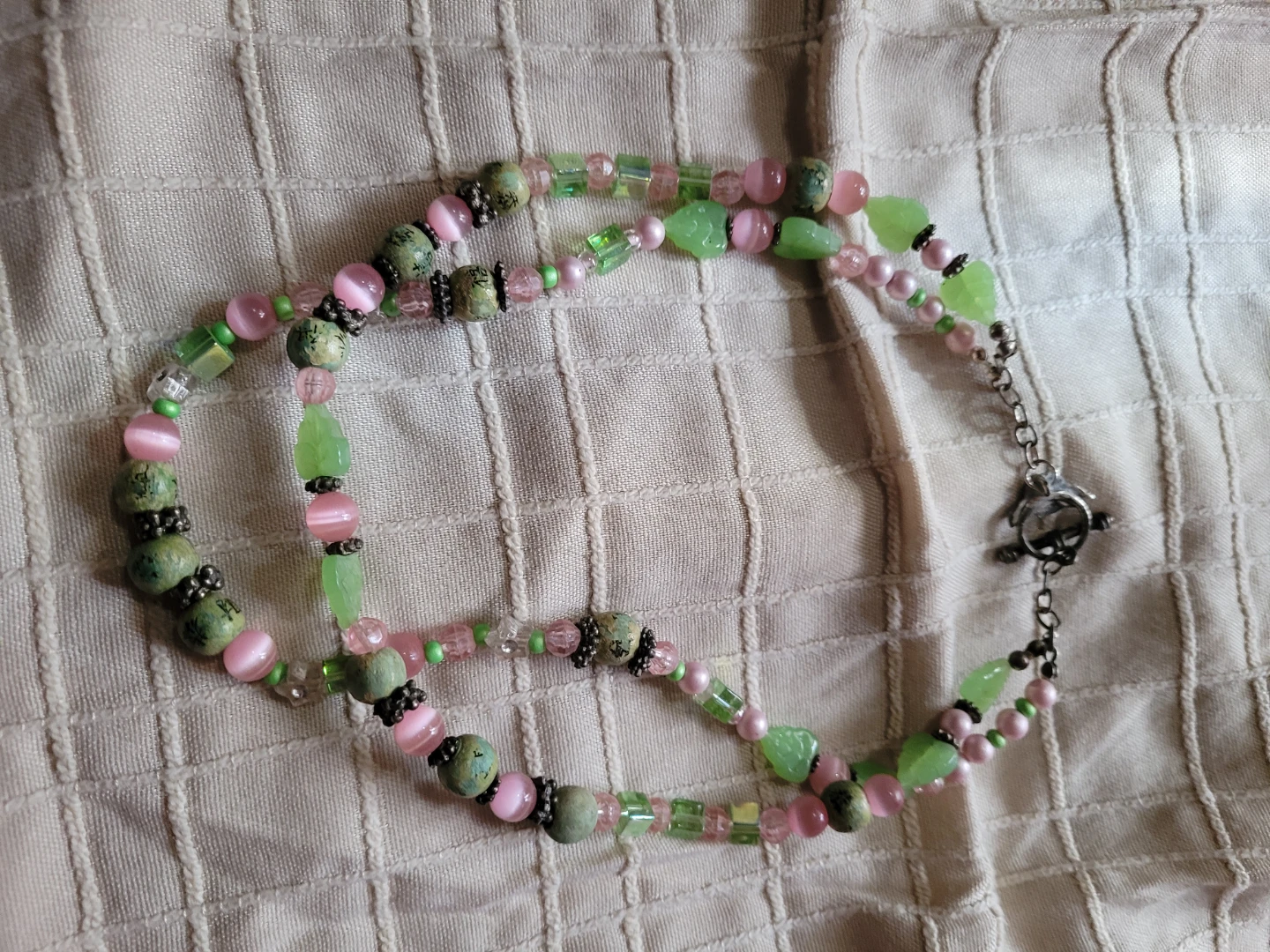 Handmade Beaded Necklace Pink and Green
