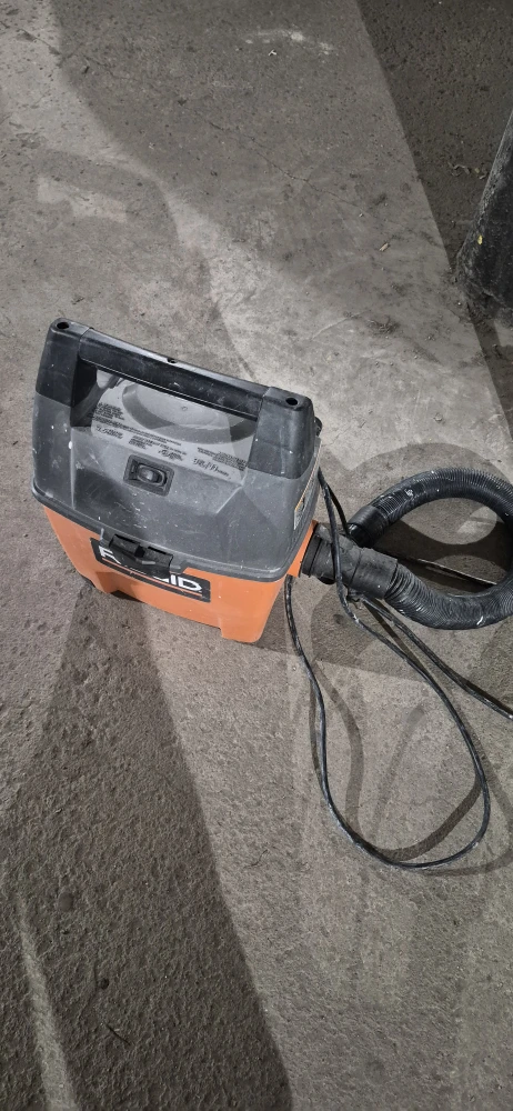 RIDGID Wet Dry Vac with Hose