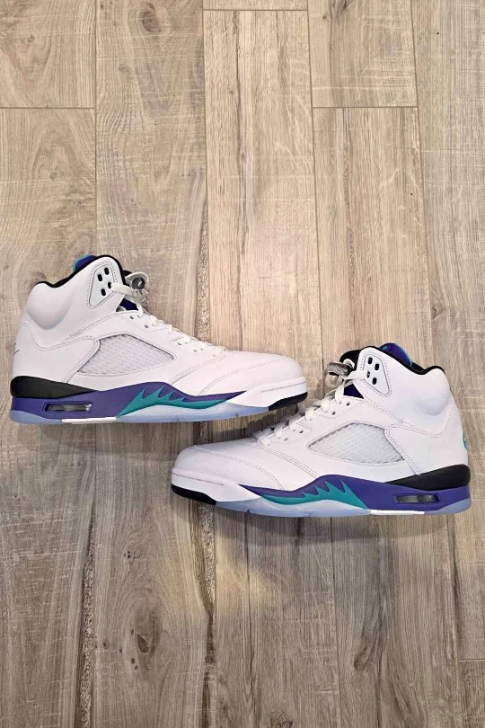 Air Jordan 5 Retro 'Grape' Sneakers