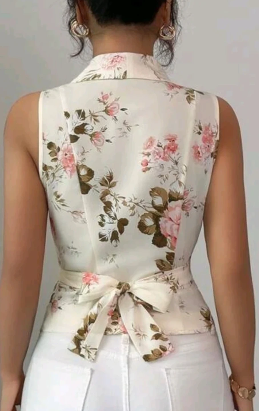 Floral Print Sleeveless Wrap Blouse - photo 2