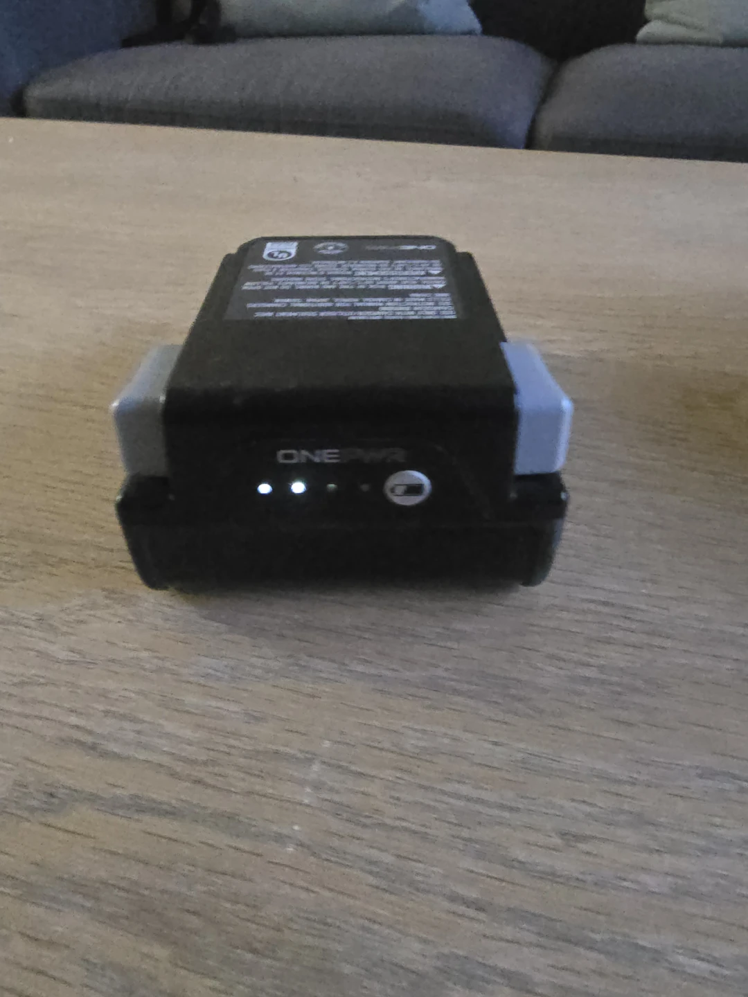 Hoover® ONEPWR™ 3.0 Ah  Lithium-lon battery - photo 4