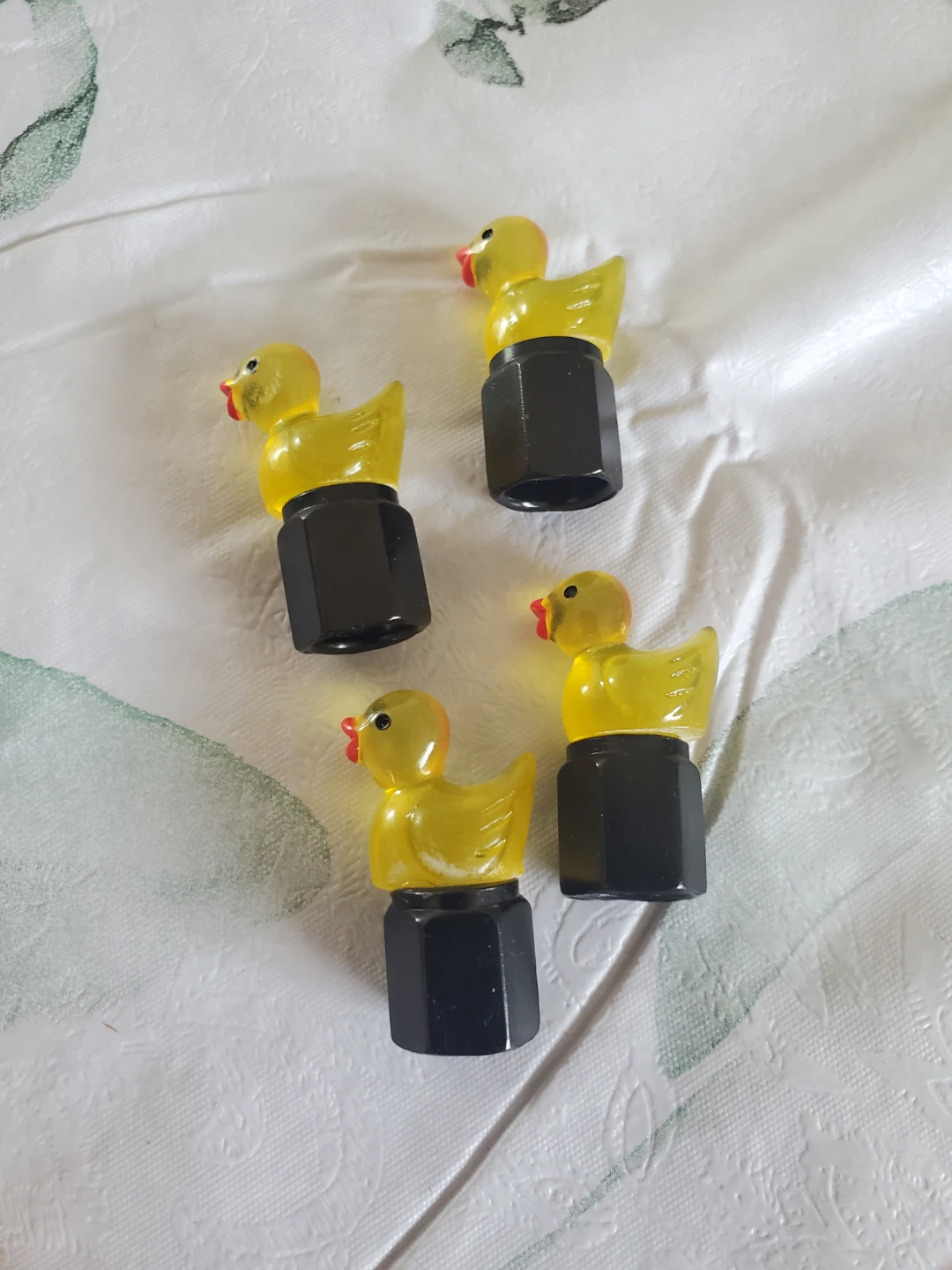 DUCK TIRE AIR VALVE CAP SET - photo 2