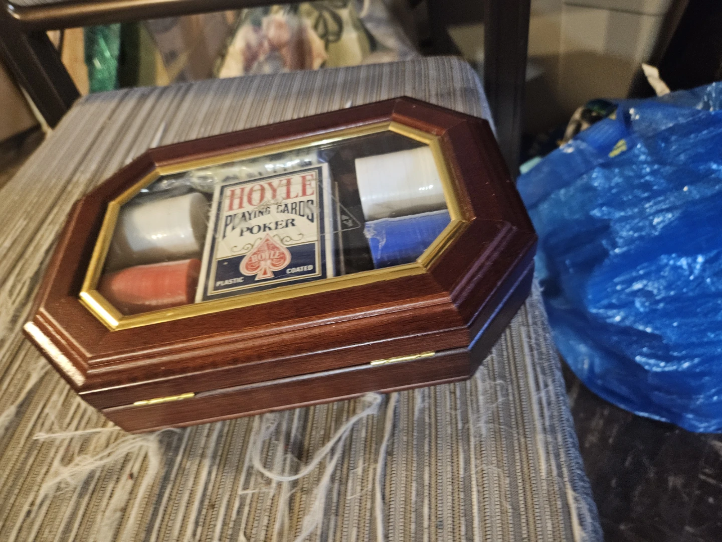 Hoyle Poker Set with Playing Cards and Chips - photo 5